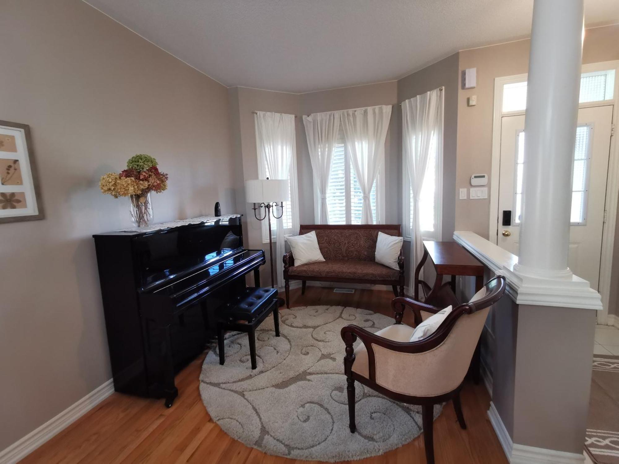 4 Bedroom 3 Washroom Charming Home In Markham With Warm Cozy Vibe Exteriér fotografie
