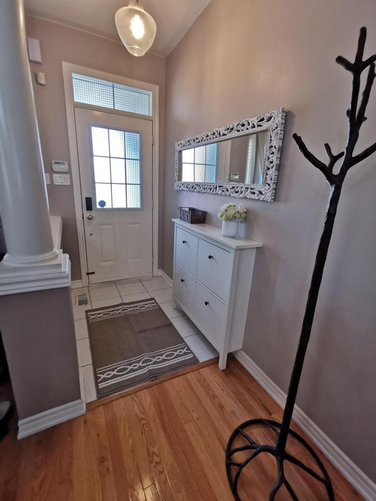 4 Bedroom 3 Washroom Charming Home In Markham With Warm Cozy Vibe Exteriér fotografie